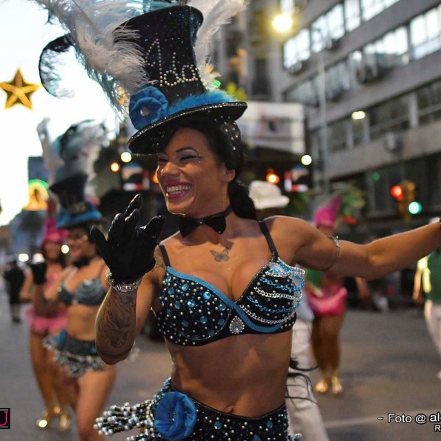 DESFILE_DE_CARNAVAL_043