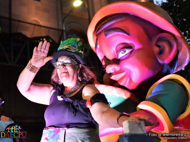 DESFILE_DE_CARNAVAL_047