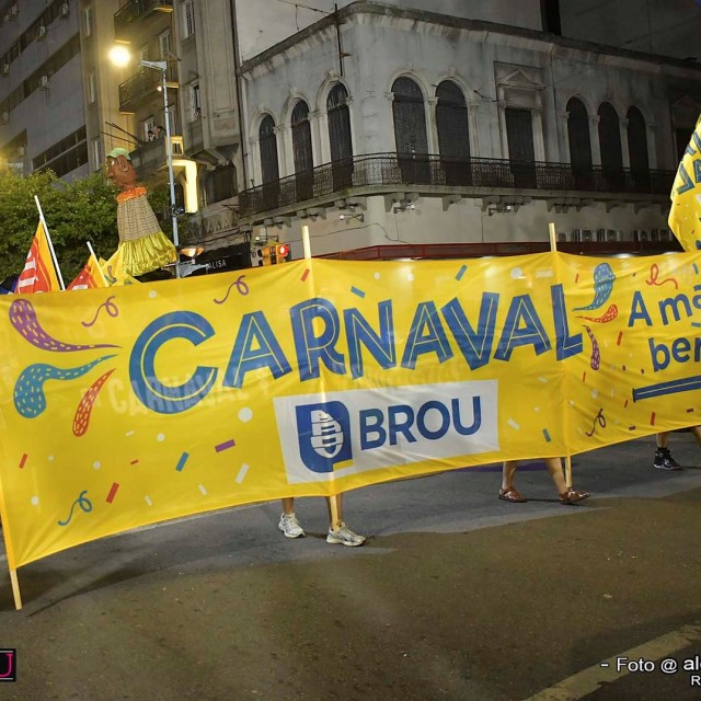 DESFILE_DE_CARNAVAL_077