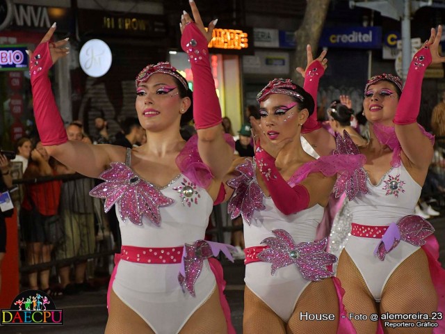 DESFILE_DE_CARNAVAL_154
